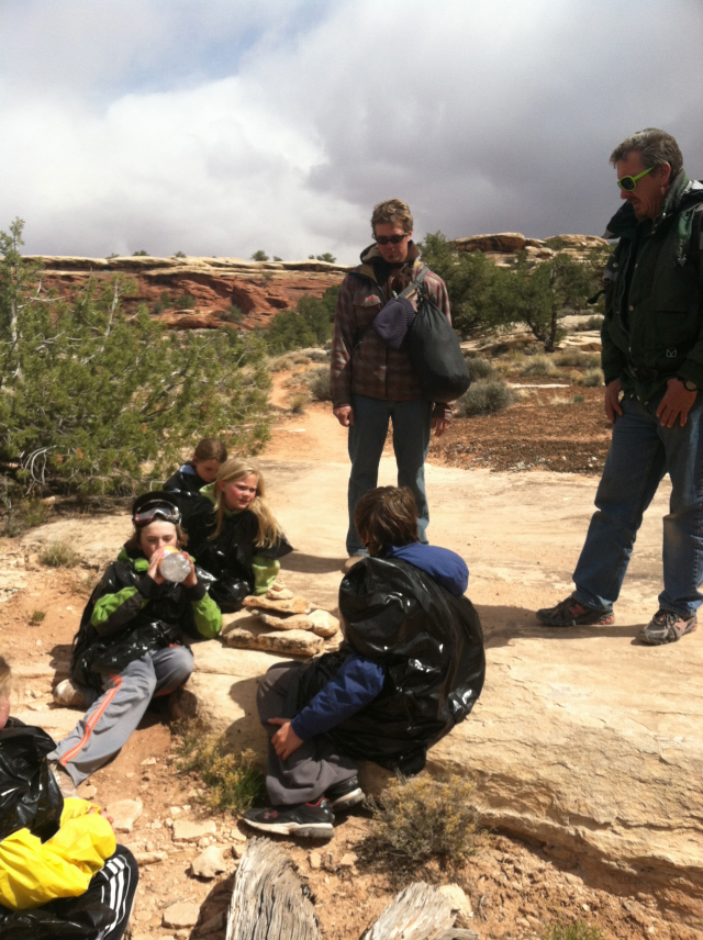 2012-04-Moab-Utah-43-Vale-Gracie-Jayden-Justin-Carl-Zach.jpg