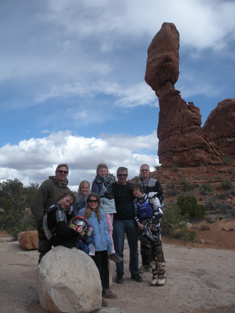 2012-04-11-Moab-UT-07-Balanced-Rock-Justin-Vale-Kyla-Gracie-Jayden-Carl-Zach-.JPG
