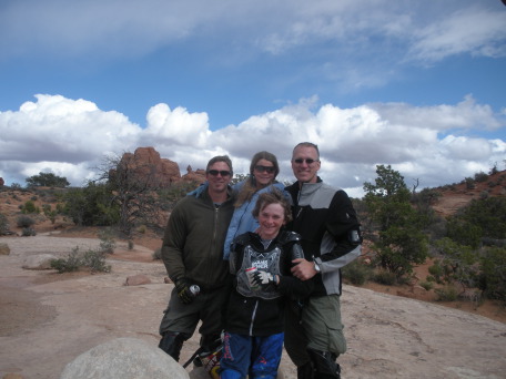 2012-04-11-Moab-UT-08-Balanced-Rock-Justin-Kyla-Vale-Travis.JPG