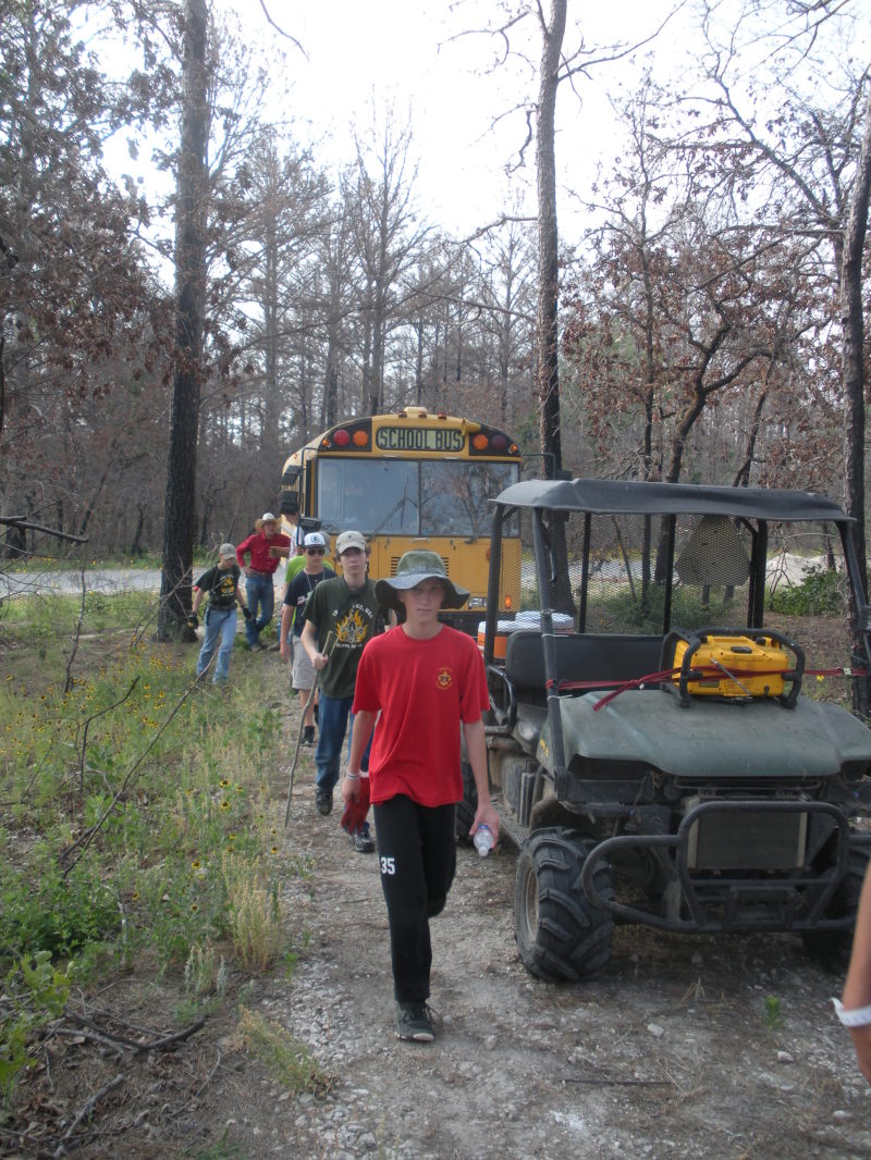2012/05(May)/OA-Ordeal/800x600_2012-05-05-OA-Ordeal-09-Chance-arriving-at-worksite.JPG