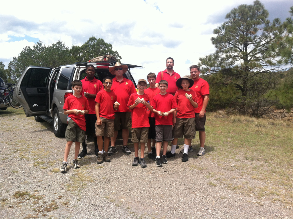 2012-07-Camp-Wehinapay-017-Carlsbad-Dax-JGrant-Sebastian-Scot-Tyler-Chance-Andrew-Matt-Case-Chris-lunch-on-the-road.jpg