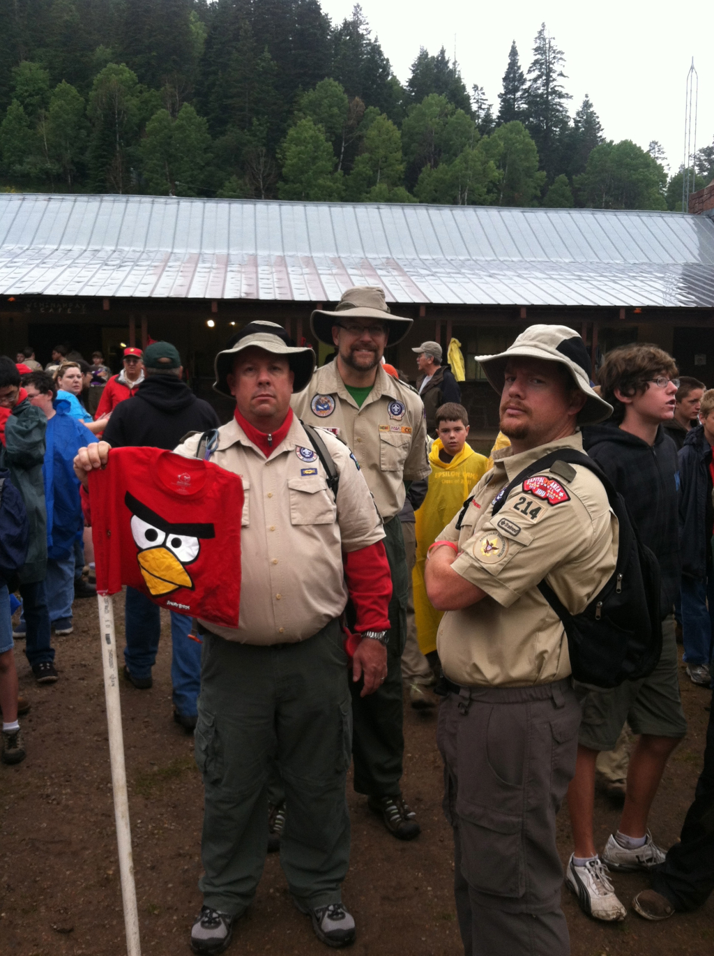 2012/07(July)/2012-07-Troop214-Camp-Wehinapay/1024x768_2012-07-Camp-Wehinapay-027-Scot-Matt-Chris-AngryBirds-flag.jpg