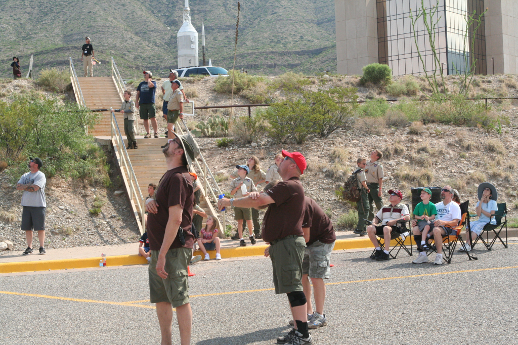 2012/07(July)/2012-07-Troop214-Camp-Wehinapay/1024x768_2012-07-Camp-Wehinapay-149-Space-Museum-Matt-Scot.jpg