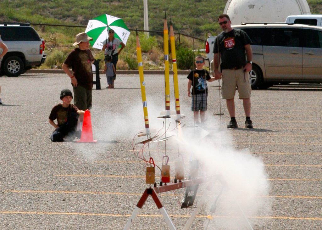 2012/07(July)/2012-07-Troop214-Camp-Wehinapay/1024x768_2012-07-Camp-Wehinapay-151-Space-Museum-Dax-Case-rocket-launch.jpg