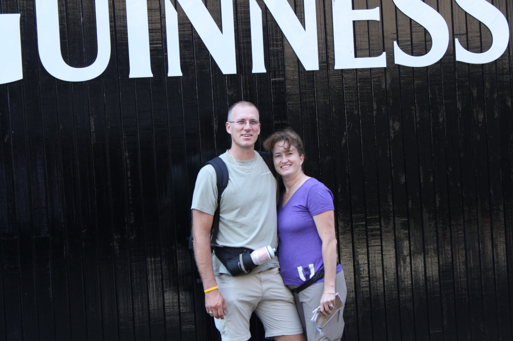 2012/08(August)/Ireland/Day1-Dublin/1024x768_2012-08-10-Ireland-Day1-Dublin-118-Travis-Suzi.JPG