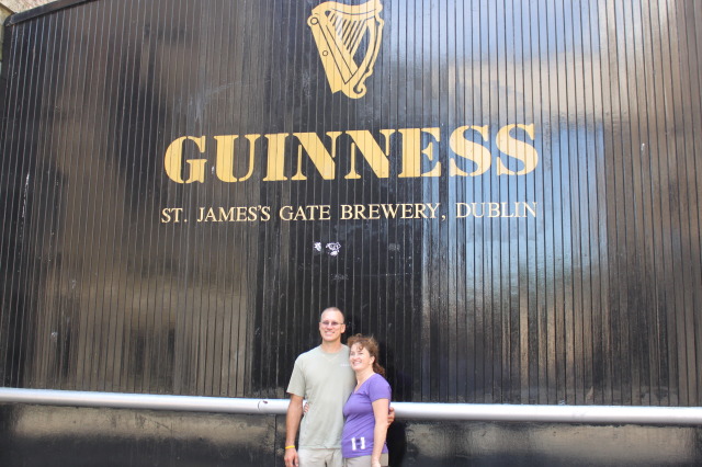 2012/08(August)/Ireland/Day1-Dublin/640x480_2012-08-10-Ireland-Day1-Dublin-121-Travis-Suzi.JPG