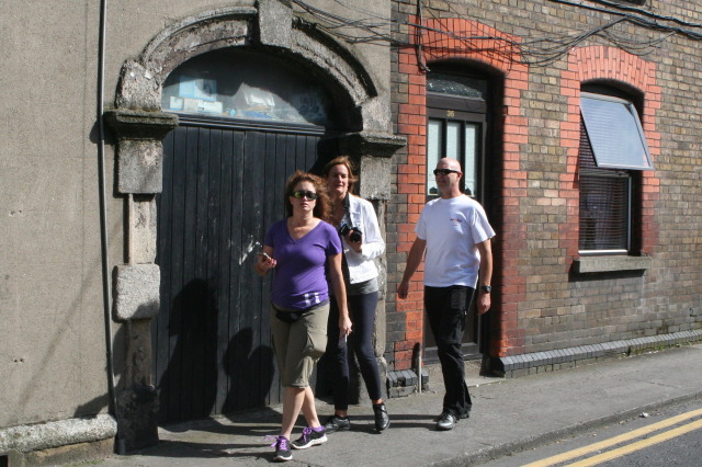 2012/08(August)/Ireland/Day1-Dublin/640x480_2012-08-10-Ireland-Day1-Dublin-123-Suzi-Carla-Mike.JPG
