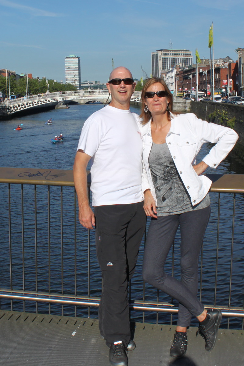 2012/08(August)/Ireland/Day1-Dublin/800x600_2012-08-10-Ireland-Day1-Dublin-196-Mike-Carla.JPG