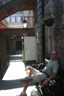 2012-08-10-Ireland-Day1-Dublin-166-Travis.jpg
