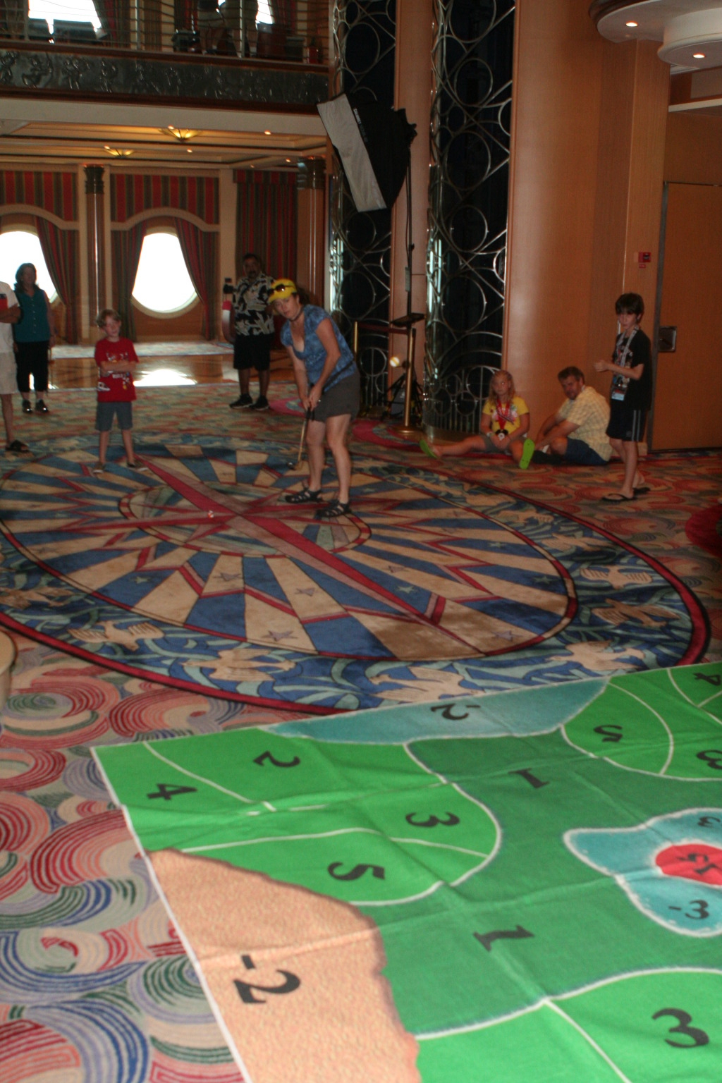 2012/10(October)/2012-10-Disney-Cruise/1024x768_2012-10-01-Disney-Cruise-53-Suzi-golf.JPG