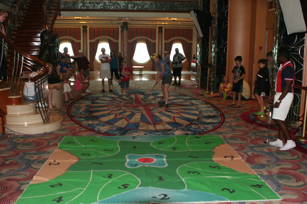 2012/10(October)/2012-10-Disney-Cruise/1024x768_2012-10-01-Disney-Cruise-54-Suzi-golf.JPG