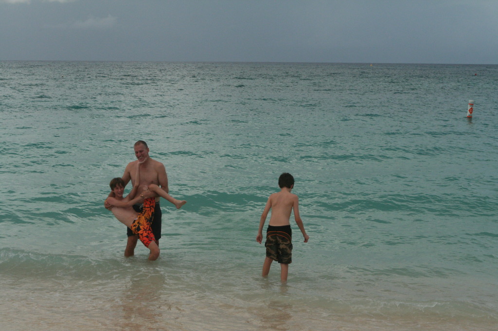 2012/10(October)/2012-10-Disney-Cruise/1024x768_2012-10-02-Disney-Cruise-08-beach-Travis-Chance-Dax.JPG