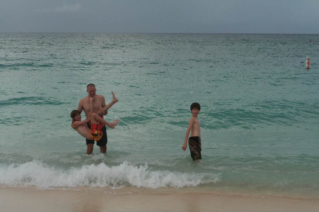 2012/10(October)/2012-10-Disney-Cruise/1024x768_2012-10-02-Disney-Cruise-09-beach-Travis-Chance-Dax.JPG