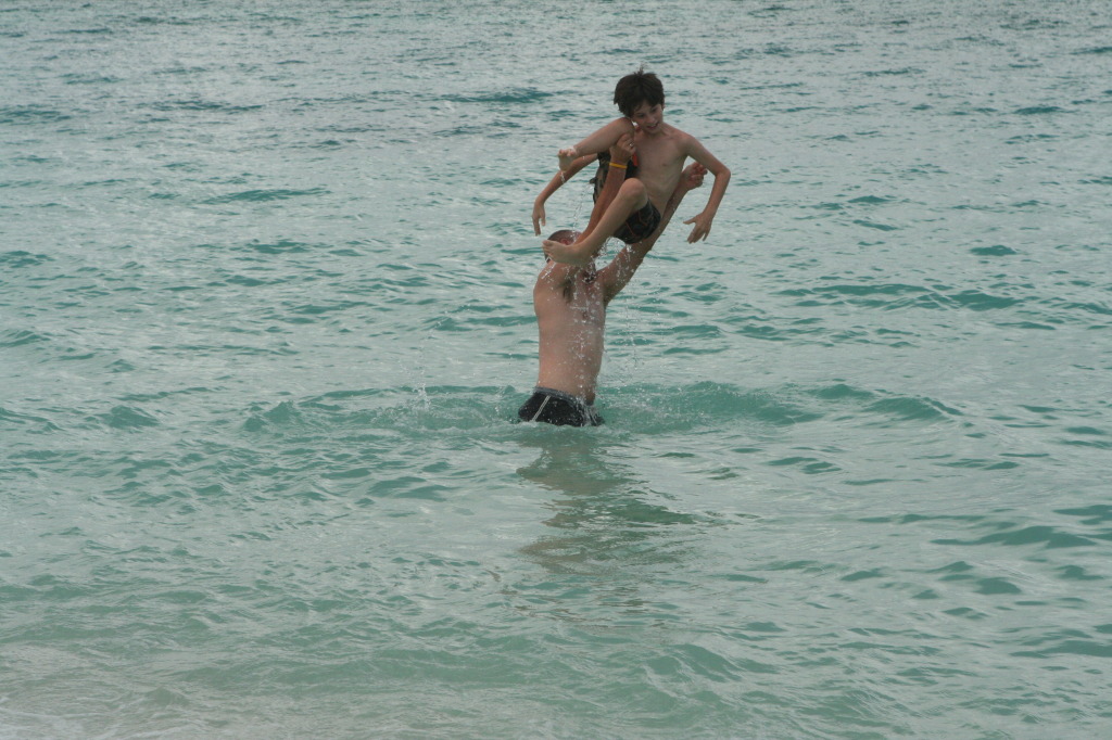 2012/10(October)/2012-10-Disney-Cruise/1024x768_2012-10-02-Disney-Cruise-11-beach-Travis-Dax.JPG