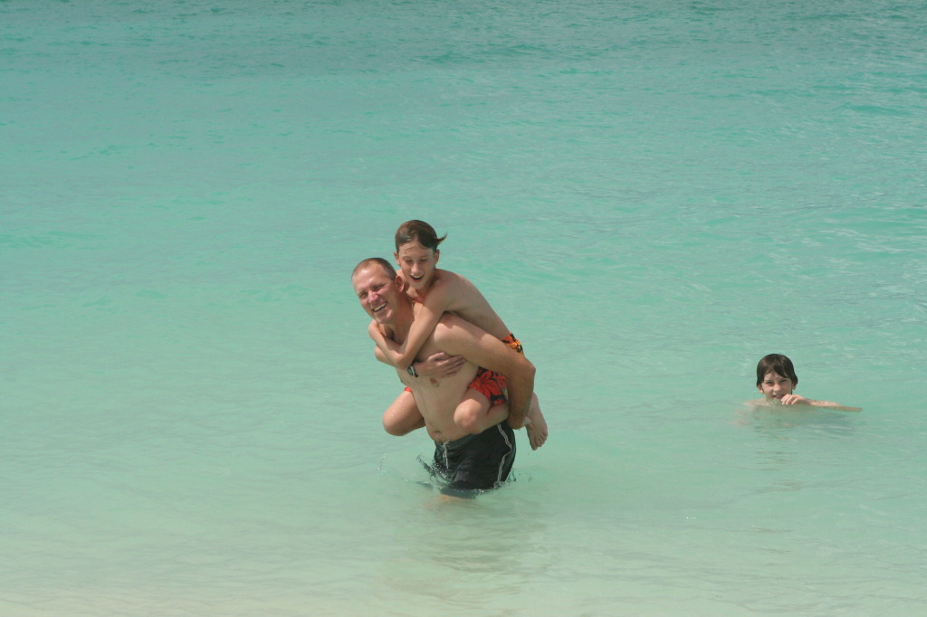 2012/10(October)/2012-10-Disney-Cruise/1024x768_2012-10-02-Disney-Cruise-35-beach-Travis-Chance-Dax.JPG