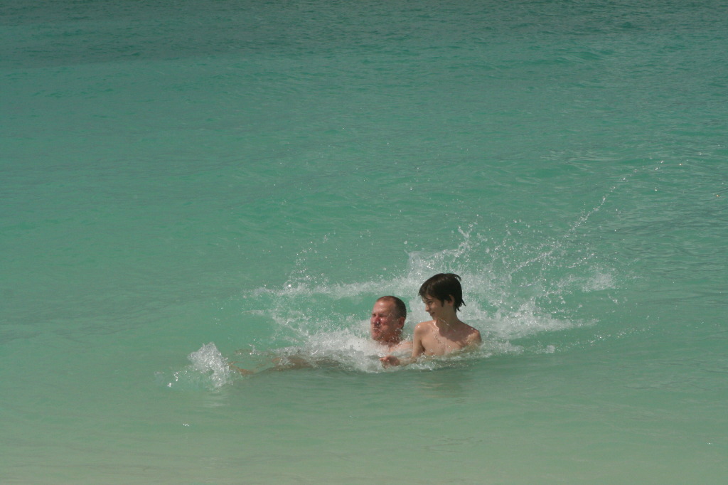 2012/10(October)/2012-10-Disney-Cruise/1024x768_2012-10-02-Disney-Cruise-42-beach-Travis-Chance-Dax.JPG