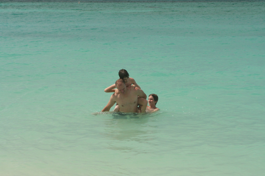 2012/10(October)/2012-10-Disney-Cruise/1024x768_2012-10-02-Disney-Cruise-49-beach-Travis-Chance-Dax.JPG