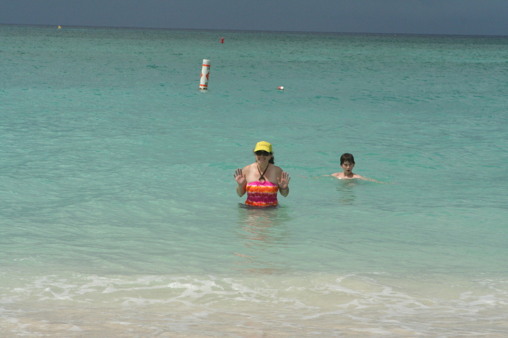 2012/10(October)/2012-10-Disney-Cruise/1024x768_2012-10-02-Disney-Cruise-65-beach-Suzi-Dax.JPG