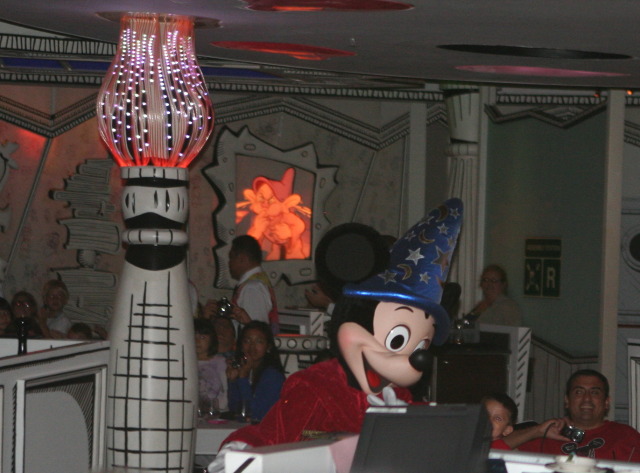 2012/10(October)/2012-10-Disney-Cruise/640x480_2012-09-30-Disney-Cruise-03-Mickey.JPG