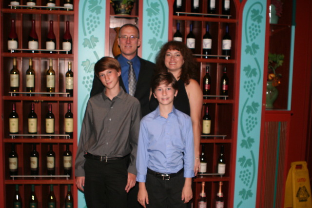 2012/10(October)/2012-10-Disney-Cruise/640x480_2012-10-01-Disney-Cruise-17-Chance-Travis-Dax-Suzi.JPG