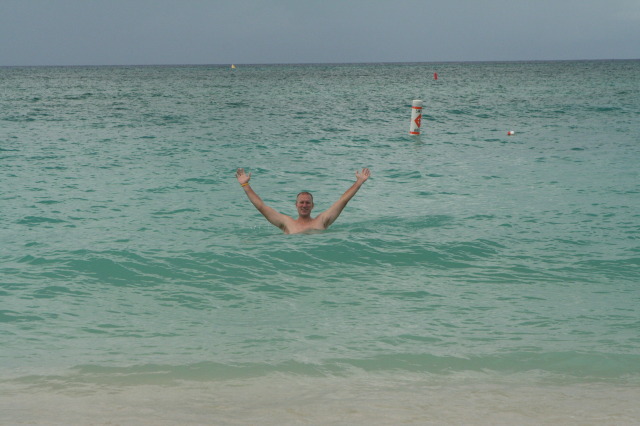 2012/10(October)/2012-10-Disney-Cruise/640x480_2012-10-02-Disney-Cruise-17-beach-Travis-Chance-Dax.JPG