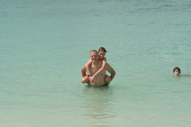 2012-10-02-Disney-Cruise-28-beach-Travis-Chance-Dax.JPG