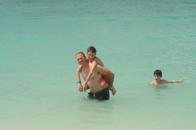 2012/10(October)/2012-10-Disney-Cruise/640x480_2012-10-02-Disney-Cruise-32-beach-Travis-Chance-Dax.JPG