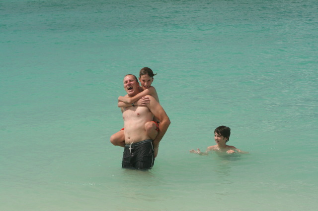 2012/10(October)/2012-10-Disney-Cruise/640x480_2012-10-02-Disney-Cruise-39-beach-Travis-Chance-Dax.JPG
