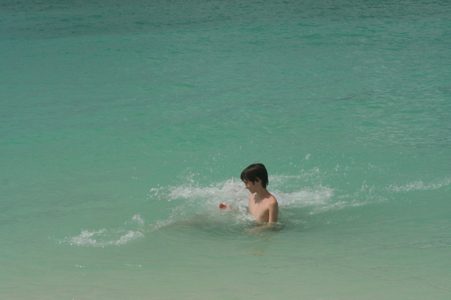 2012/10(October)/2012-10-Disney-Cruise/640x480_2012-10-02-Disney-Cruise-43-beach-Travis-Chance-Dax.JPG