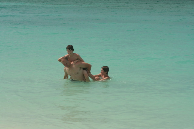 2012/10(October)/2012-10-Disney-Cruise/640x480_2012-10-02-Disney-Cruise-47-beach-Travis-Chance-Dax.JPG