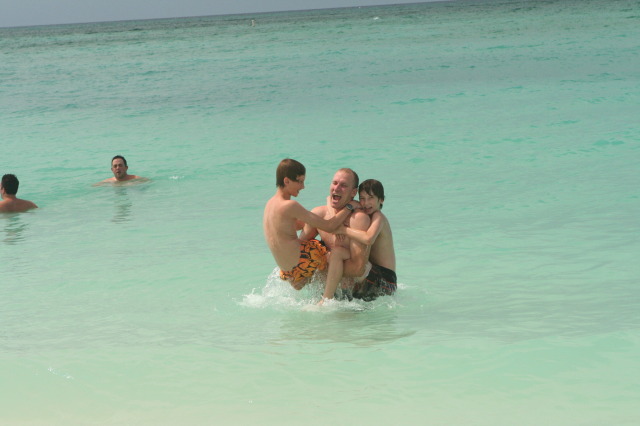 2012/10(October)/2012-10-Disney-Cruise/640x480_2012-10-02-Disney-Cruise-59-beach-Travis-Chance-Dax.JPG