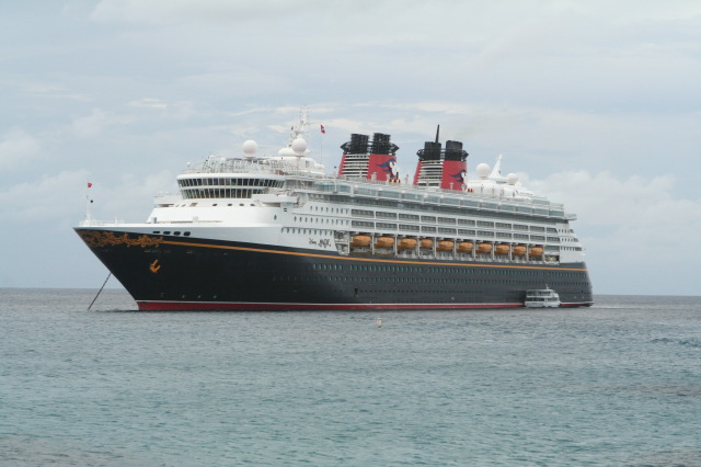 2012/10(October)/2012-10-Disney-Cruise/640x480_2012-10-02-Disney-Cruise-74-ship.JPG
