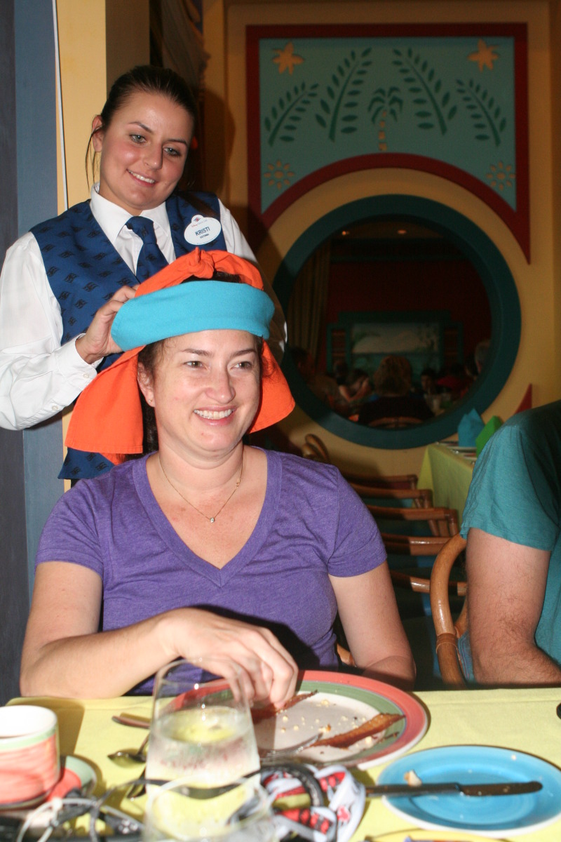 2012/10(October)/2012-10-Disney-Cruise/800x600_2012-09-30-Disney-Cruise-15-Suzi.JPG
