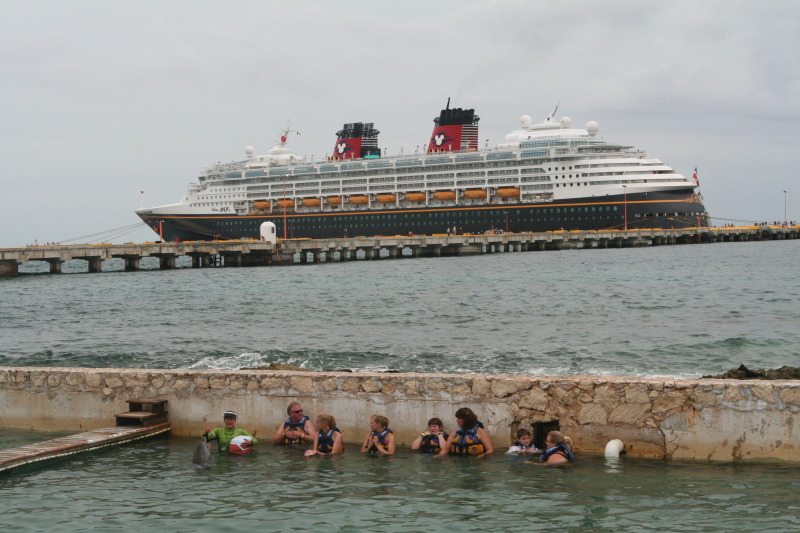 2012-10-03-Disney-Cruise-25-Clayborns-dolphins-ship.JPG