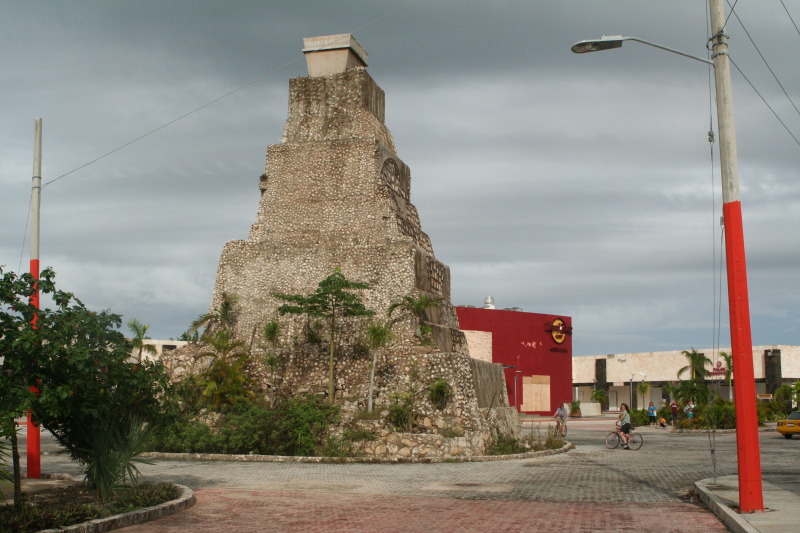 2012/10(October)/2012-10-Disney-Cruise/800x600_2012-10-03-Disney-Cruise-51-Costa-Maya-Suzi-Stacy.JPG