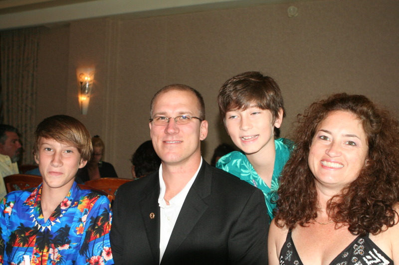 2012/10(October)/2012-10-Disney-Cruise/800x600_2012-10-04-Disney-Cruise-32-Chance-Travis-Dax-Suzi.JPG