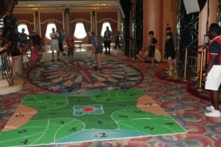 2012-10-01-Disney-Cruise-55-Suzi-golf.JPG