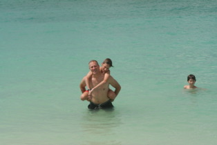 2012-10-02-Disney-Cruise-29-beach-Travis-Chance-Dax.JPG
