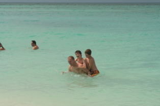 2012-10-02-Disney-Cruise-55-beach-Travis-Chance-Dax.JPG