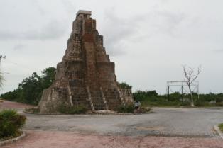 2012-10-03-Disney-Cruise-38-Costa-Maya-Suzi.JPG