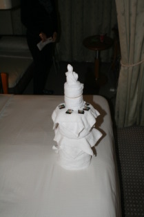 2012-10-05-Disney-Cruise-18-fountain-towel.JPG