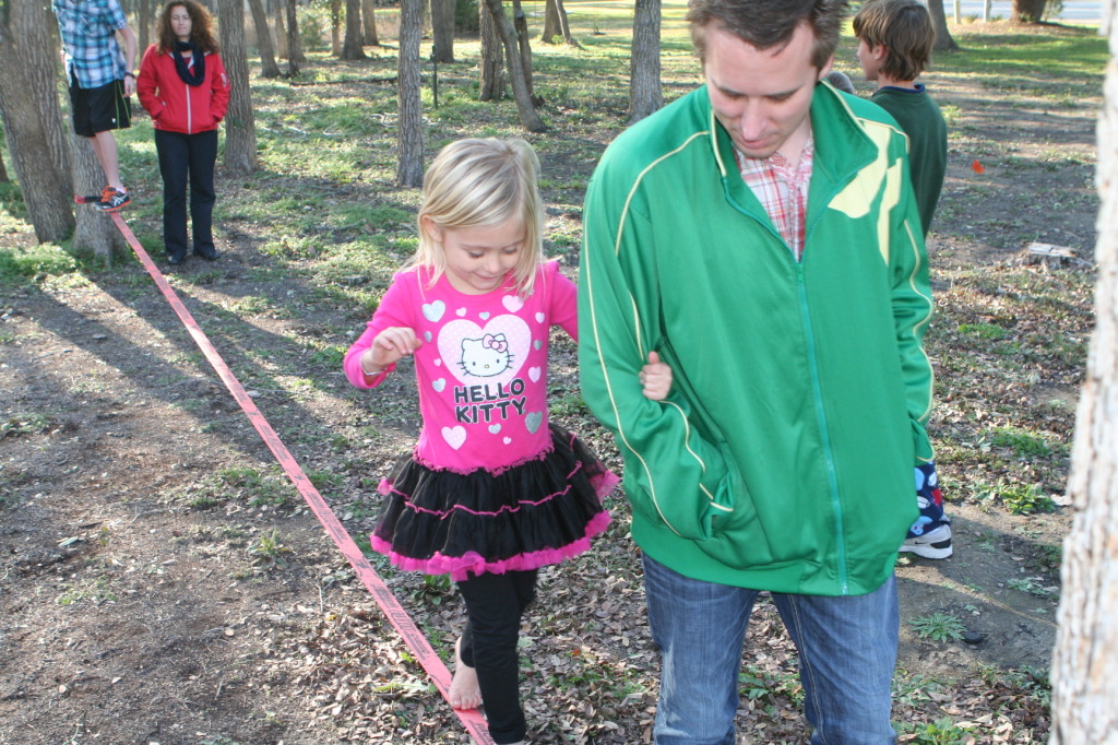 2012/12(December)/Christmas/Day/1024x768_2012-12-25-Christmas-Day-35-slackline-Sydney-Josh.JPG