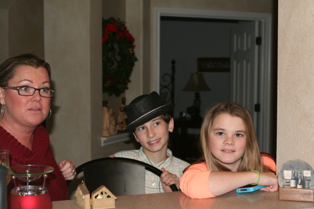 2012-12-25-Christmas-Day-22-Katie-Dax-Kyla.JPG