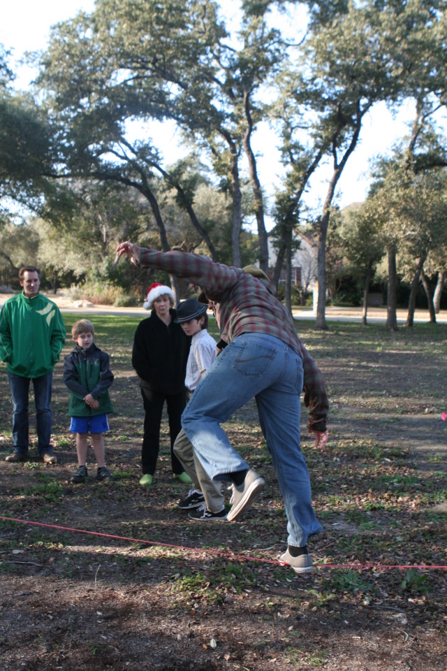 2012-12-25-Christmas-Day-47-slackline-Justin.JPG
