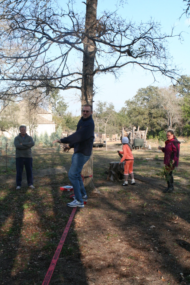 2012-12-25-Christmas-Day-93-slackline-Jim-Travis-Kyla-Katie.JPG