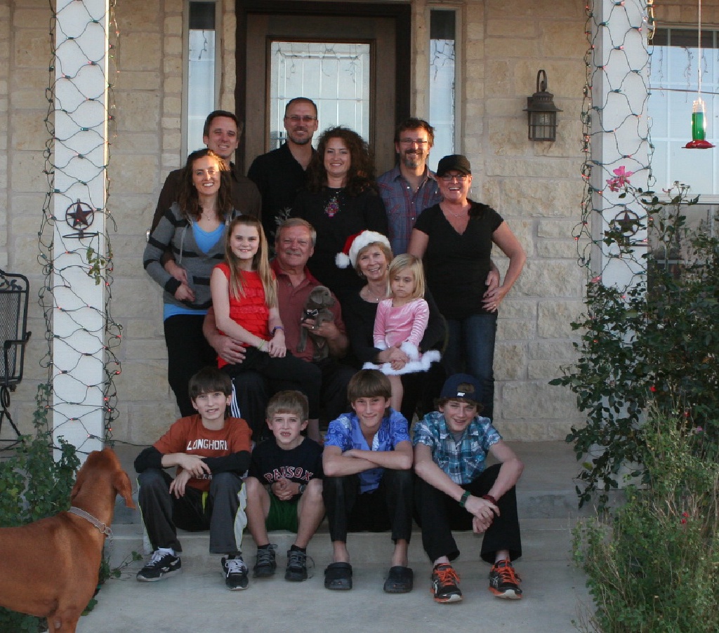 2012/12(December)/Christmas/Eve/1024x768_2012-12-24-Christmas-002-Josh-Heather-Dax-Kyla-Jim-Travis-Ian-Suzi-Janeen-Chance-Sydney-Justin-Katie-Vale-Bevo-GOOD.jpg