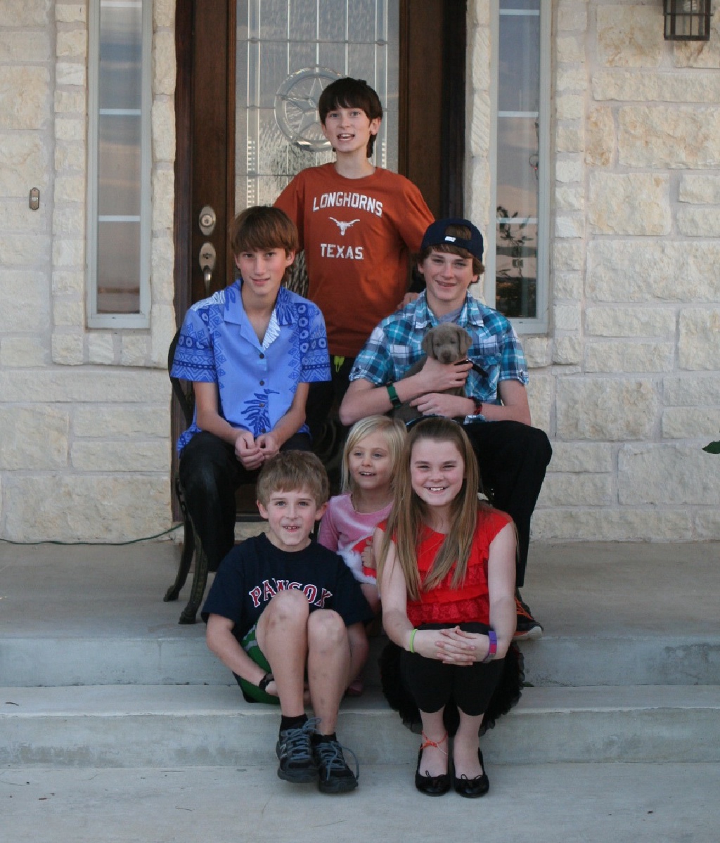 2012/12(December)/Christmas/Eve/1024x768_2012-12-24-Christmas-014-Chance-Dax-Ian-Sydney-Vale-Kyla-Summit-GOOD.jpg