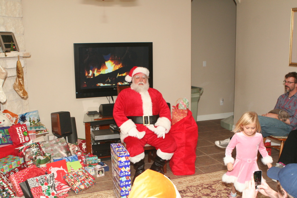 2012/12(December)/Christmas/Eve/1024x768_2012-12-24-Christmas-051-Santa-Sydney.JPG