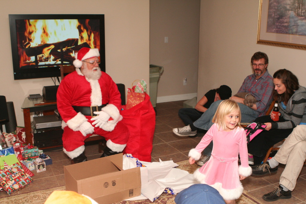 2012/12(December)/Christmas/Eve/1024x768_2012-12-24-Christmas-056-Santa-Sydney.JPG