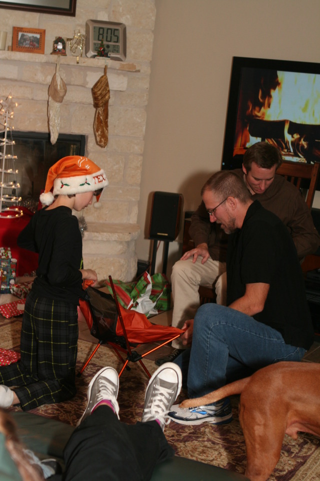 2012-12-24-Christmas-117-Josh-REI-chair-Dax-Travis.JPG